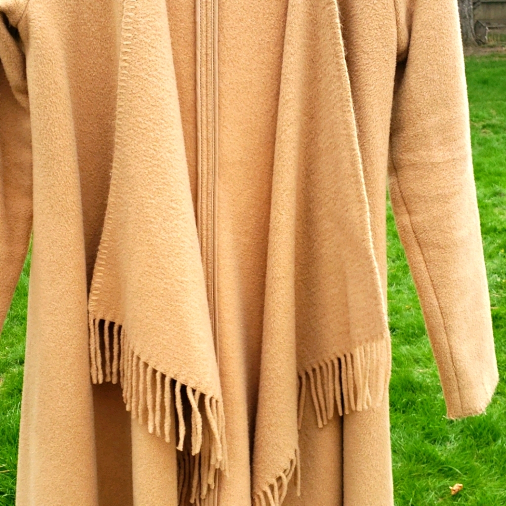 Michael Kors long drape / cape/ duster - Picture 4 of 4